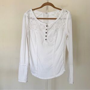 Free People White Henley Top EUC Open Weave Detail Long-Sleeve Front Size L